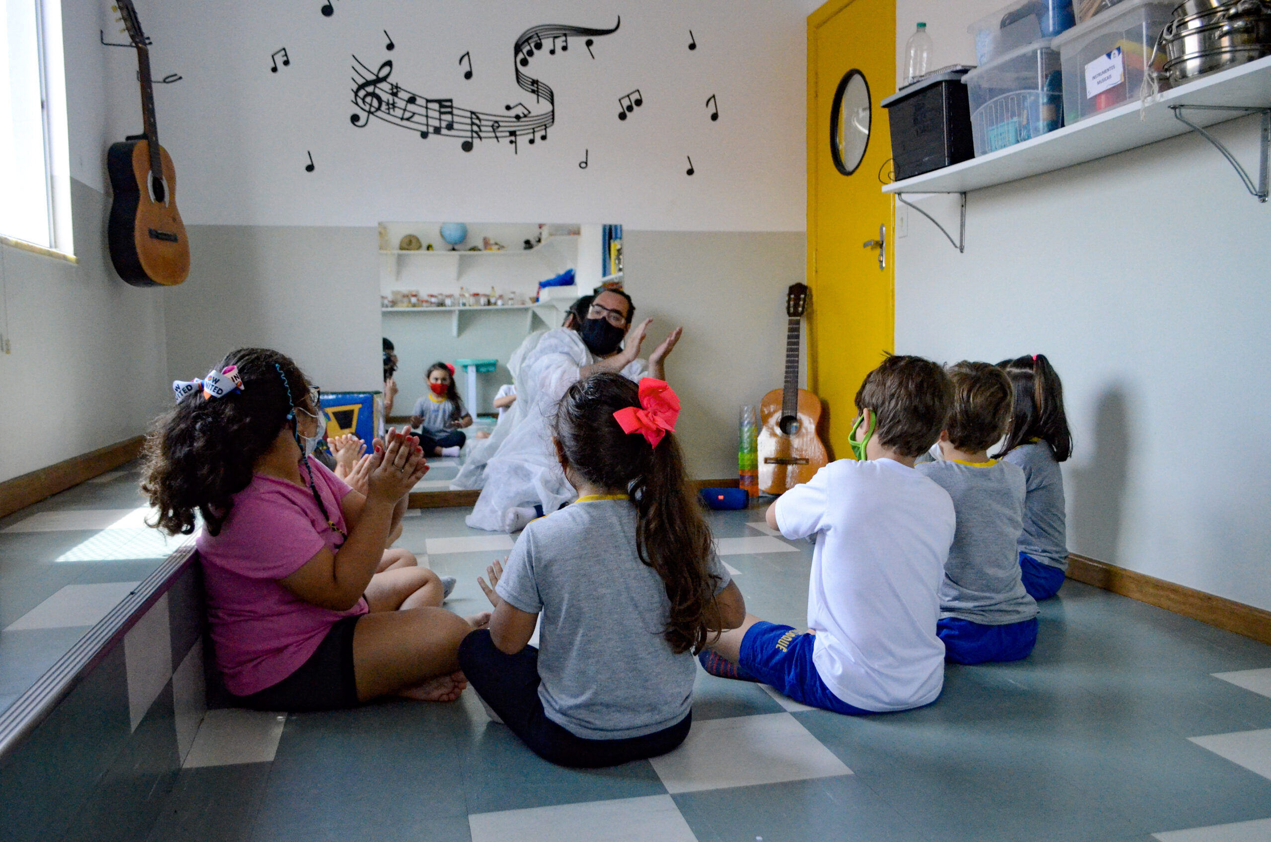Como as crianças compreendem a música na Educação Infantil? - Bilboque